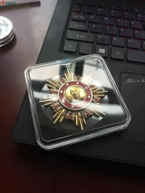 原光八年抗战胜利勋章