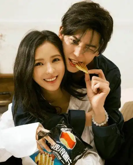 据悉,今年6月张予曦还曾发文:"两天不联系,联系一下也找不到人,三年看