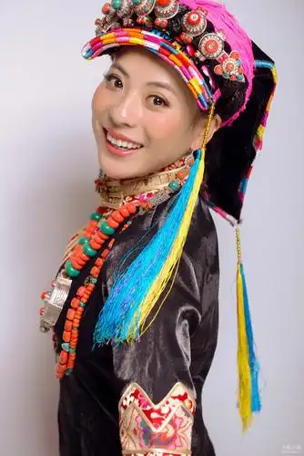 拥江帆藏歌演唱者