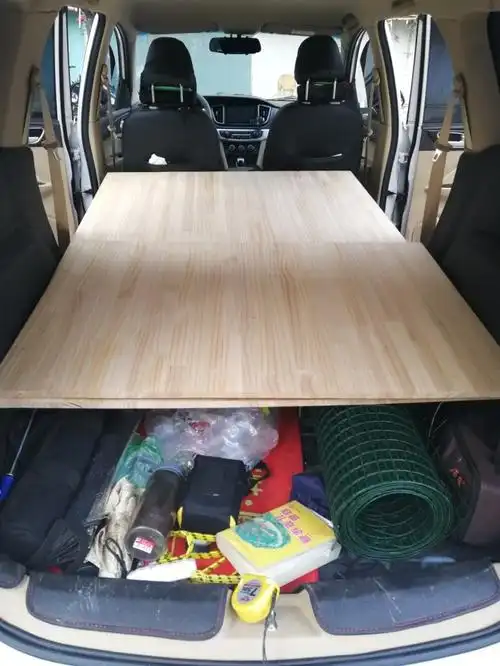 2016款宝骏730五座版改床车