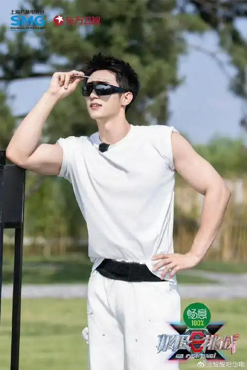 67 这就是完美理想型的男朋友的样子,身材好到爆,身材比例太牛了