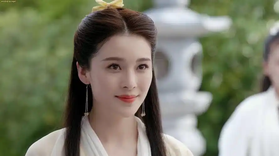 女主们都太弱,不如最后酱油登场的黄杉女子