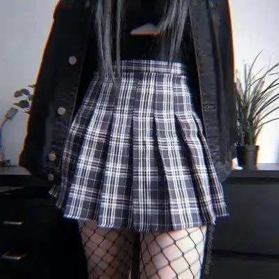 女生半身不露头清纯女生上半身