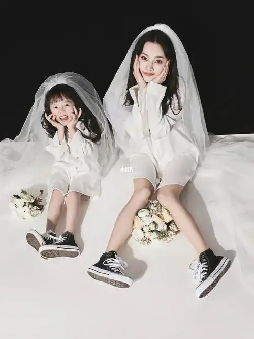 答应我一定要和小小只一起拍头纱亲子照