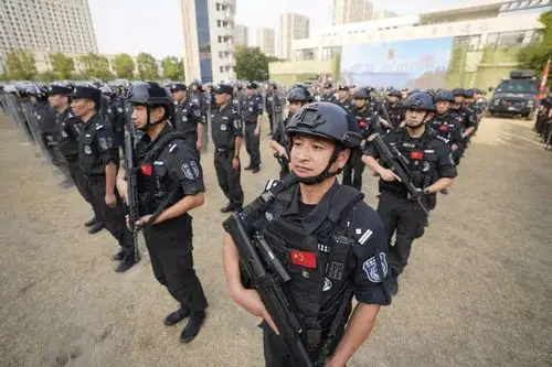 杭州特警反恐处突实战演练震撼来袭帅到爆