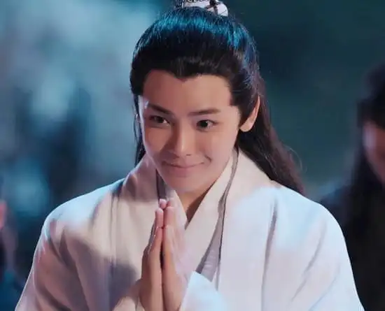 太敬业侯明昊镇魂街为戏扮丑颠覆形象