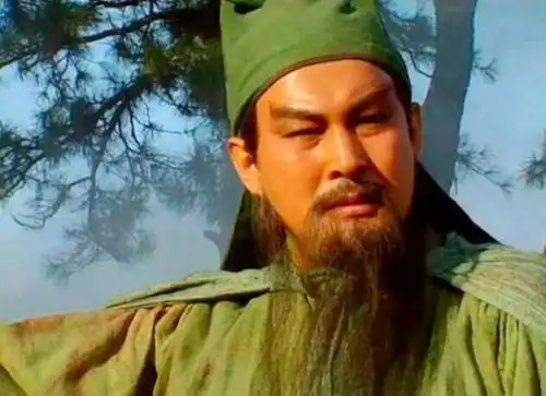 三角眉丹凤眼的将军