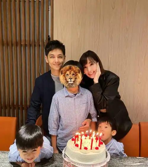 原创陈若仪晒偷拍kimi的视频小家伙整容般长大清秀侧脸超像林志颖