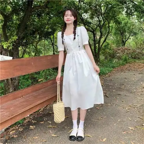 小个子甜美连衣裙