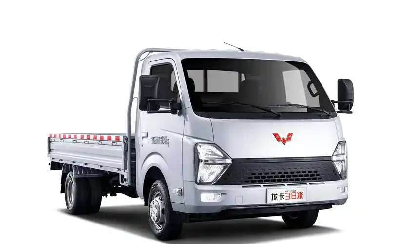 五菱龙卡货运平台中的货车型号,包括中型货车和小型货车,可以兼容不同