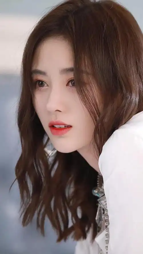 五千年美女鞠婧祎个人资料四千年美女鞠婧祎以前照片