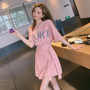 粉色半身裙胖妹妹