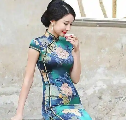 谁看谁不迷糊旗袍女神周婷,演绎女人的风采_女性_中国_神话