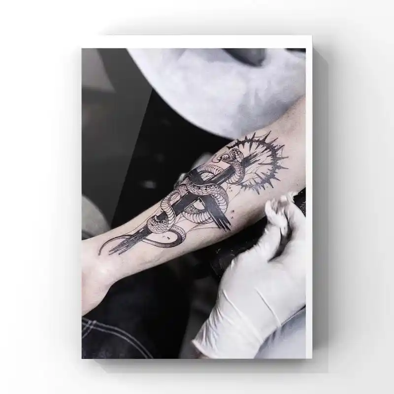 蛇加十字架#绘画 - 抖音