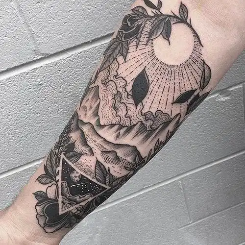 手臂简单线条纹身黑色的手臂简单线条纹身点刺技巧小动物纹身风景图案