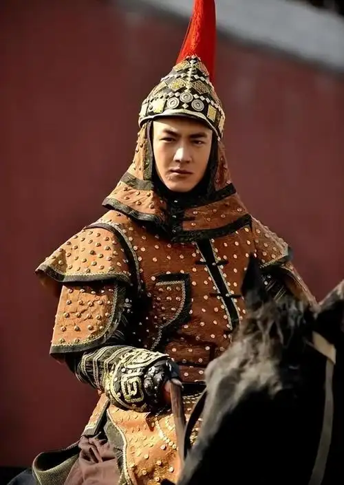 2011年林更新出道第一部作品就获得广泛关注.成名之路也正式开始.