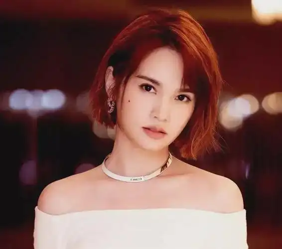 杨丞琳郑州演唱会翻车扬言河南人爱骗人更多过往擦边言论被扒