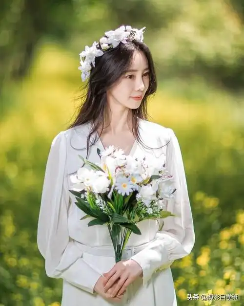 照相怎么摆姿势好看,拍照怎么摆姿势好看(拍日常美照并不难)_犇涌向乾