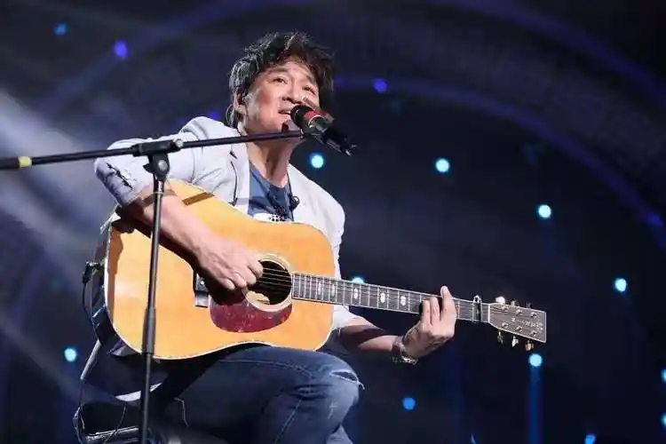 周华健个人资料(61岁周华健定居美国!