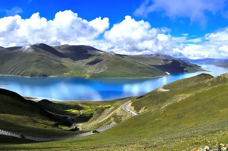 西藏行--羊湖美景