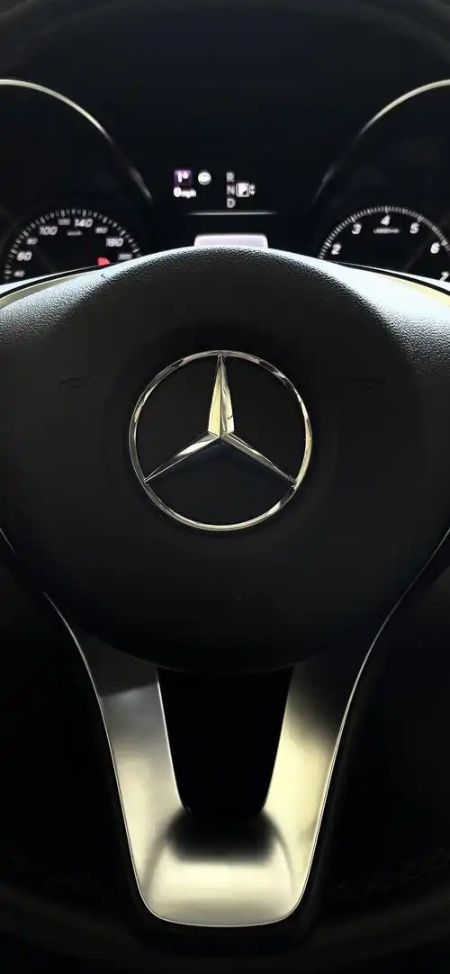 奔驰豪车车标手机壁纸