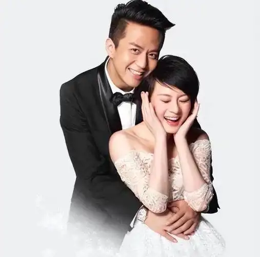 孙俪晒全家福为爱女庆生,10岁小花遭爸妈夹吻,邓超为爱改变太多