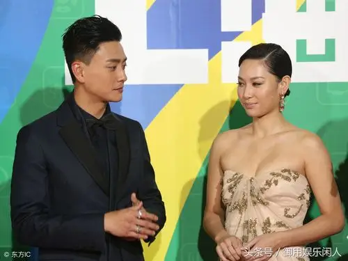 给你个眼神自己体会!黄宗泽与徐子珊同台!