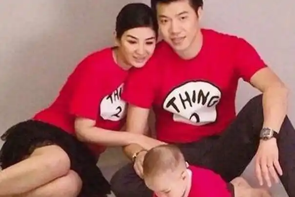 黄奕的两任丈夫是谁姜凯和黄毅清和黄毅清有一女