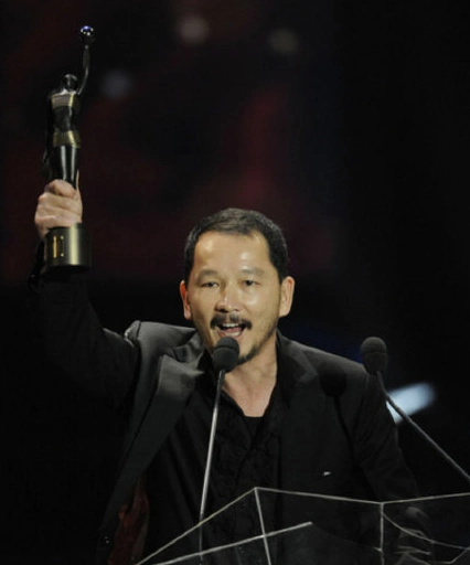 扒娱点tvb老戏骨廖启智患胃癌经纪公司回应廖启智患癌说了什么