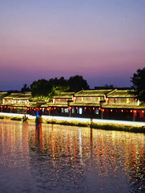 塘栖古镇国庆节值得一去吗