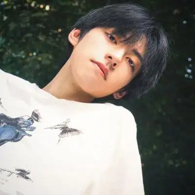 真人男头/花送给你祝你快乐_男生头像_我要个性网