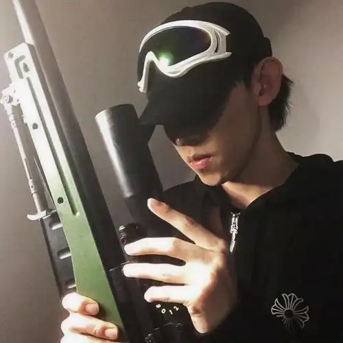 全新男生头像,都超级帅? - 知乎