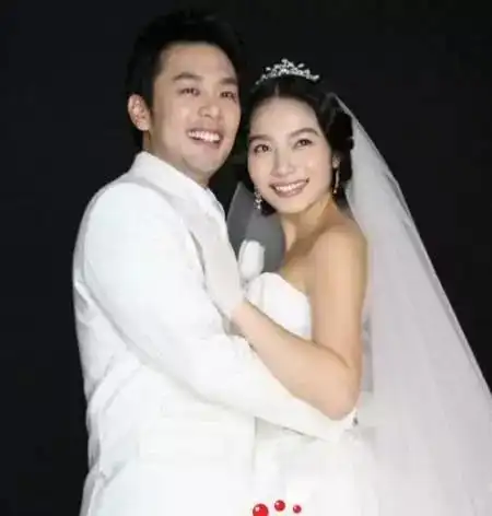 李敏英下嫁给李灿,可结婚13天,他砍断她小拇指,踹死腹中孩子