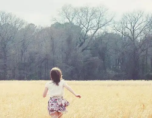 伤感女生转身背影图片_一个决绝离开的伤感背影