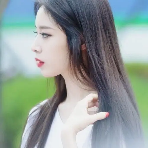 191.朴智妍头像(滤镜)