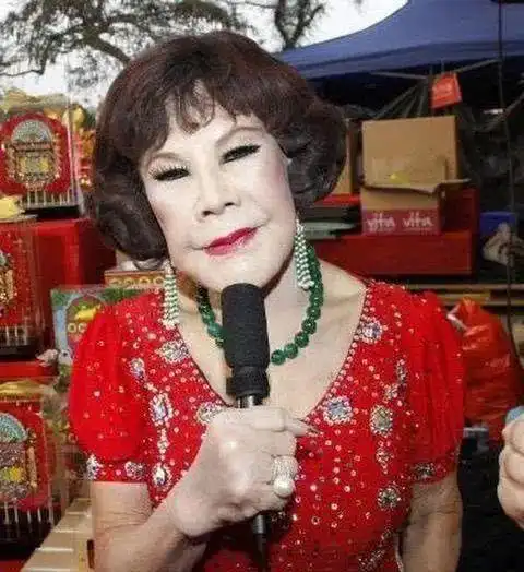 被整容毁掉的女星:有人没戏拍,有人还能嫁富豪|邵音音|张檬|萧蔷