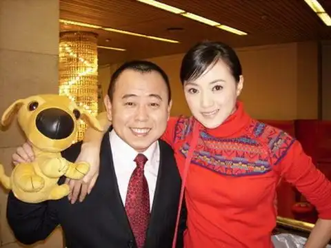 她长相甜美,曾多次登上春晚并搭档冯巩潘长江,如今现状令人担忧