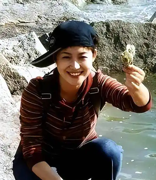 央视主播郑丽:赵普老婆被传37岁低调当妈妈,老公是普通人_工作_丈夫