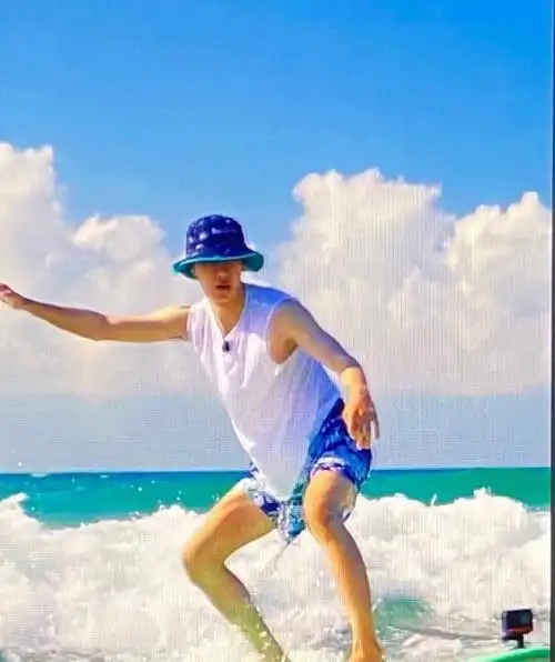 跳舞肌肉线条都感觉特别充满力量嘿嘿(2961ω6129)#王一博