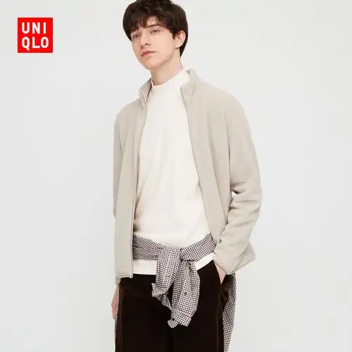 首页 服饰鞋包 男装 男上装 男士t恤 uniqlo/优衣库男士t恤 文章详情