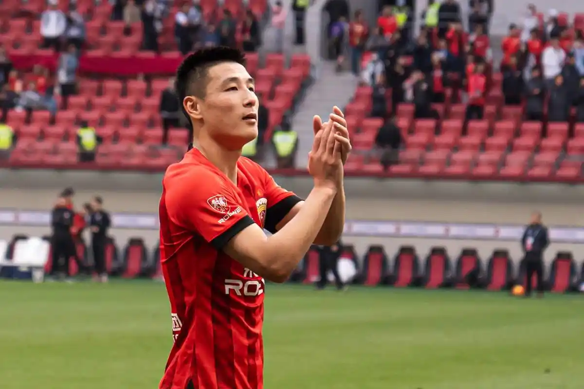 武磊承认国足水平不足亚洲二流,有信心带国足进18强赛_比赛_中国_足球