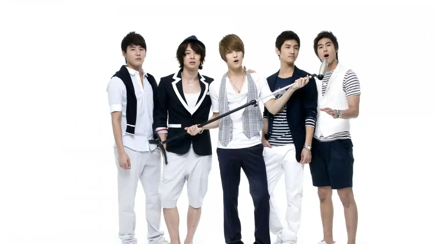 东方神起图片壁纸之杂志帅气写真