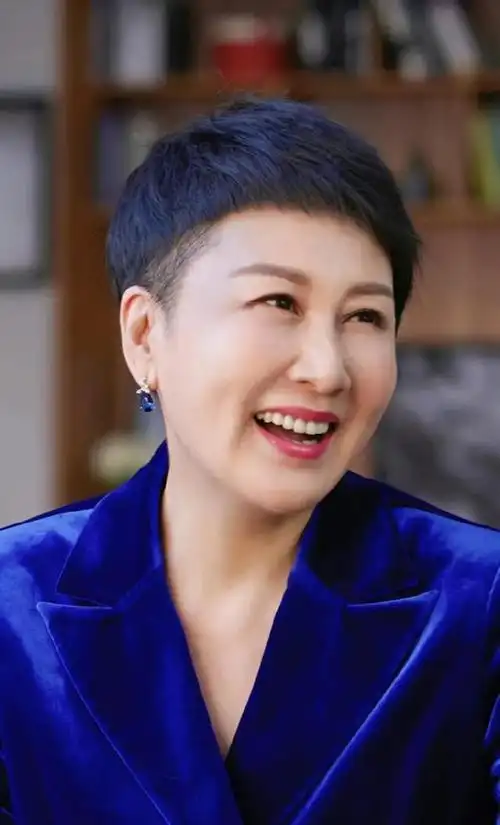 张凯丽:嫁作家张建全,和婆婆同住27年,情似姐妹