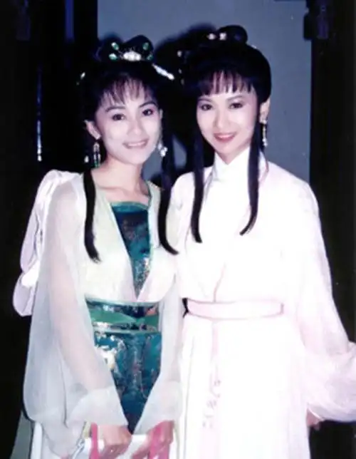 除了几个主要角色,一些配角也相当精彩,胡媚娘身边的好姐妹"采因"便是