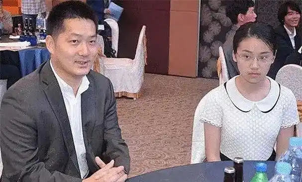 曾执意娶师姑为妻两人现状如何