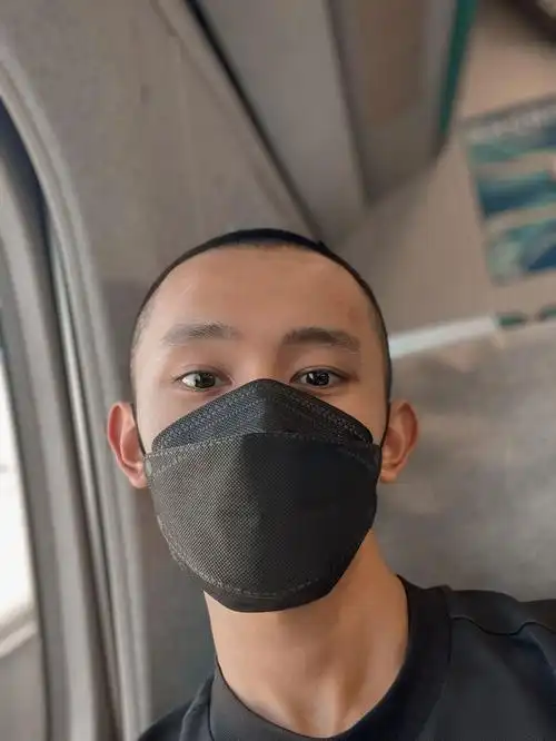 台湾男孩光头哥哥