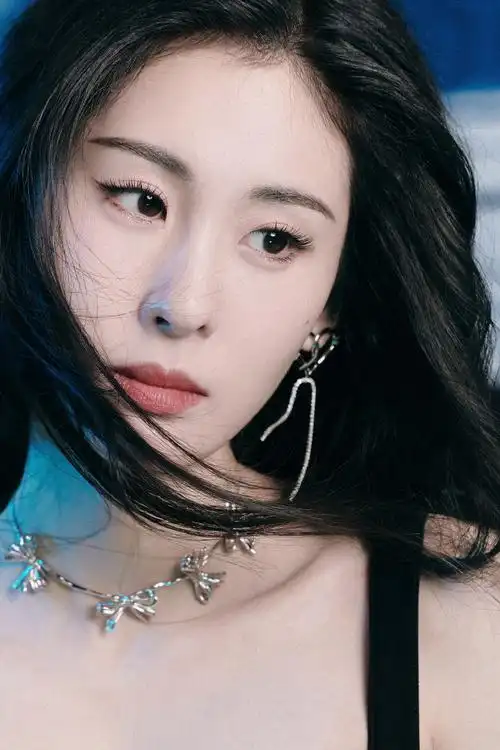 网页链接,锁定东方卫视#我们的歌#,歌手@张碧晨喊你来听歌#我们的歌第