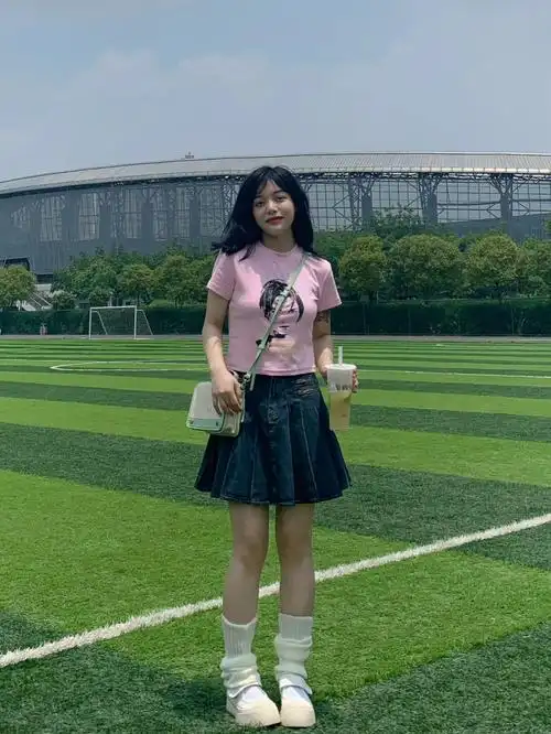 甜酷女孩110斤的微胖女孩都给我这么穿