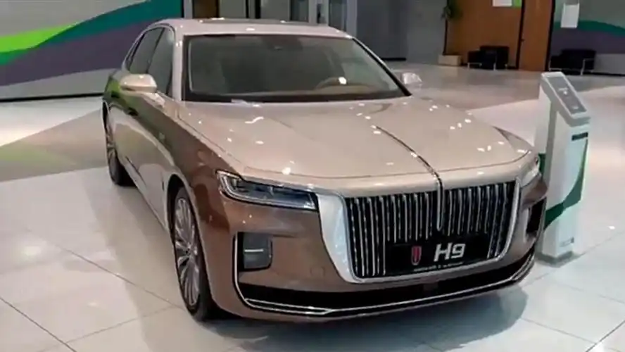 2021款红旗h9到货实拍打开车门才是惊艳的开始太美了