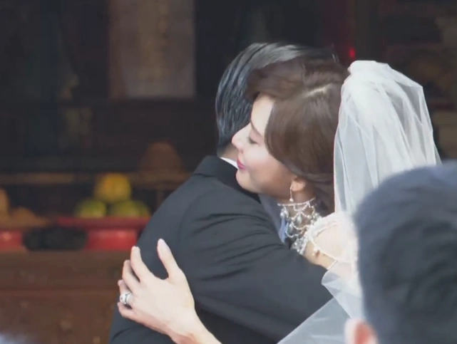 原创林志玲婚礼感动落泪日文流利宣誓传统婚礼在甜蜜接吻下完成